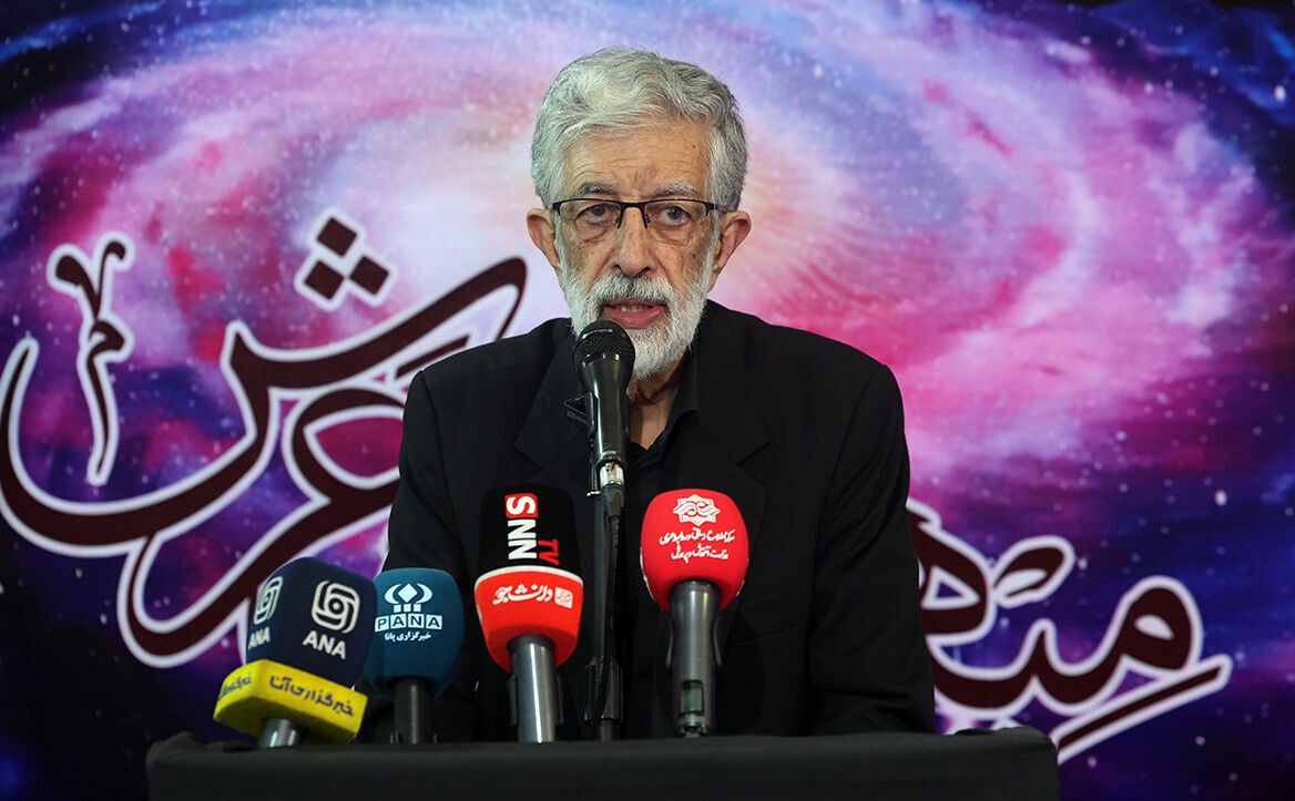 دکتر حداد عادل: دانش‌آموز تراز انقلاب اسلامی باید در سه عرصه ایمان، علم و مدیریت رشد کند 