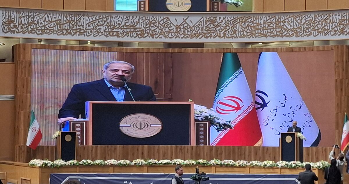 گفتمان اول آموزش‌وپرورش «تربیت» است/ مهر را با تقویت هویت ملی و دینی دانش‌آموزان آغاز کنیم 