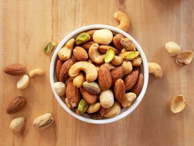مغزها را به اندازه مصرف کنید؛ میان‌وعده‌ای مغذی برای بدن