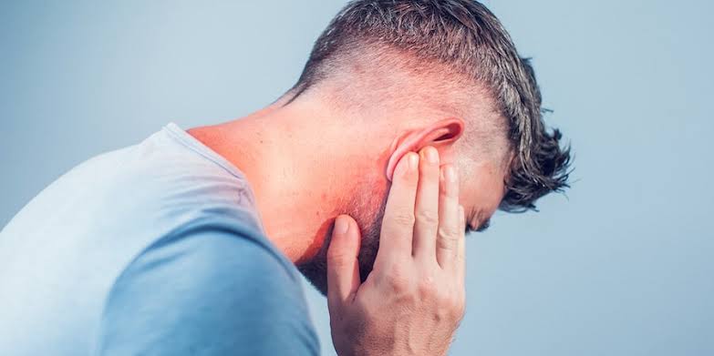 وقتی گوش‌ها زنگ می‌زنند؛ این صدای بی‌دلیل می‌تواند یک هشدار باشد