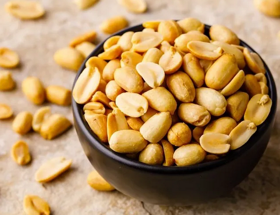 معجزه مصرف بادام زمینی بدون نمک برای سلامت مغز دیابتی‌ها