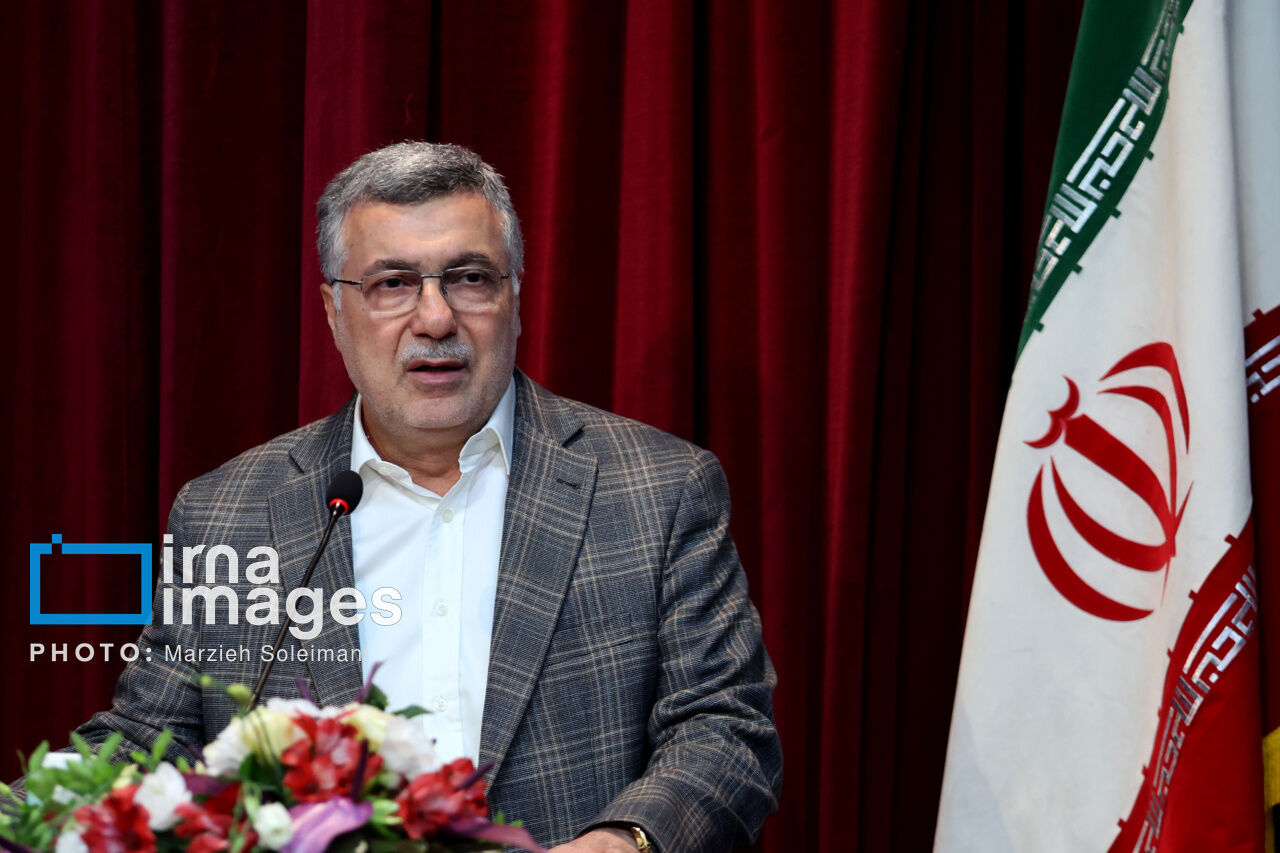 علم بدون اخلاق و عدالت نمی‌تواند در مسیر درست قرار گیرد