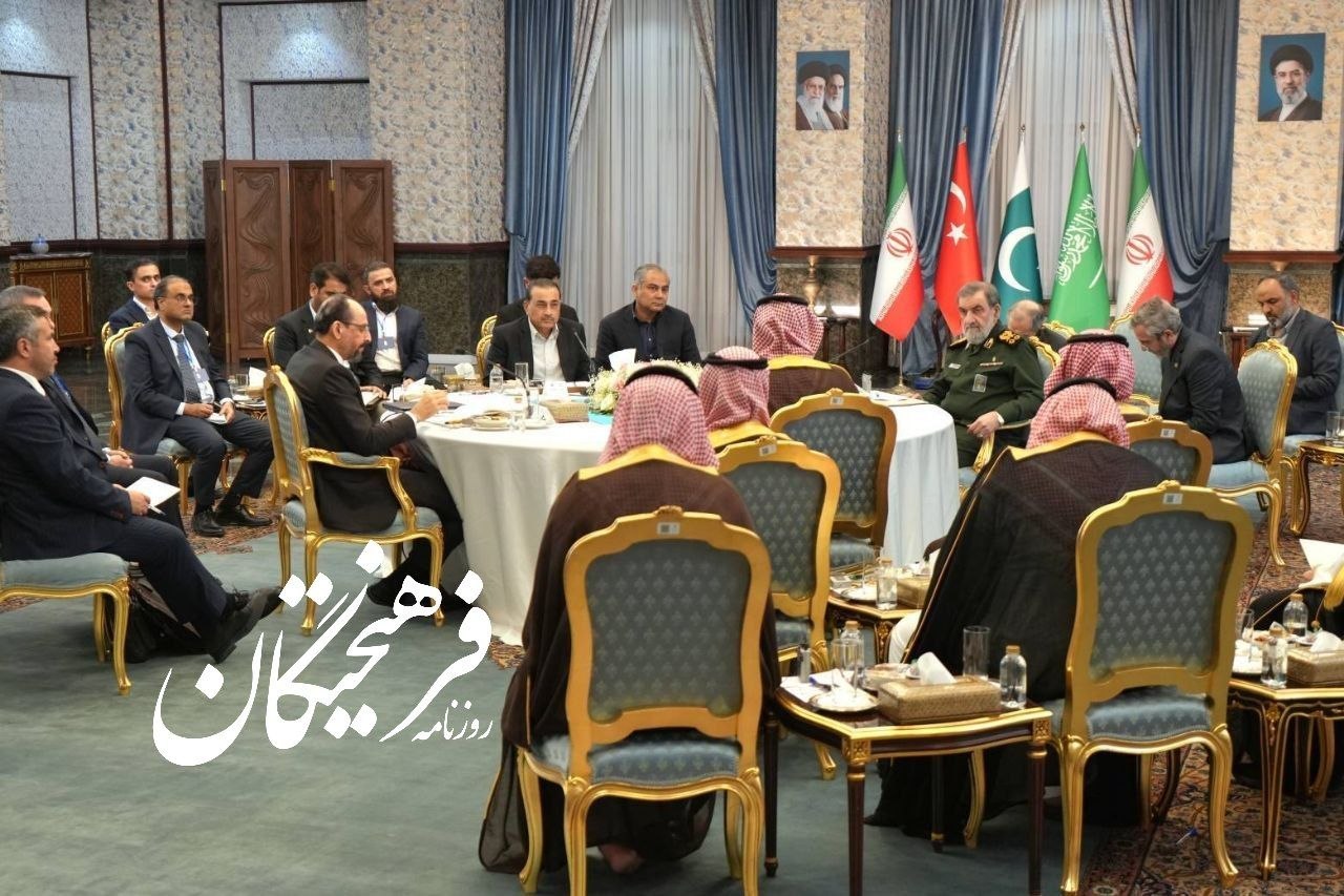 تصویری جالب از نشست چهارجانبه تهران+عکس