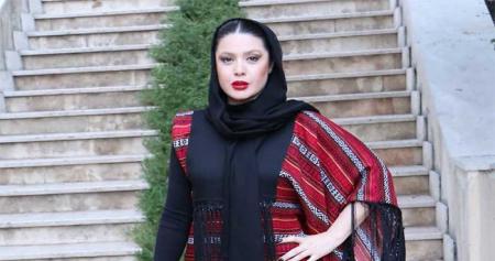 مانتو و شلوار عجیب نازنین کریمی در یک مراسم! + عکس