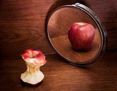 خودشیفته ها از دیدن تصویر خود در آینه می ترسند 