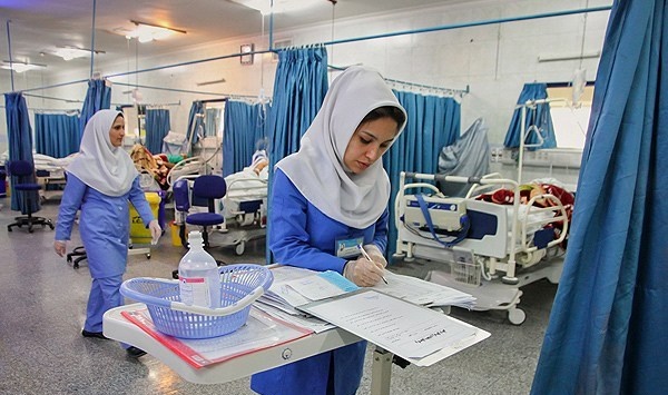 پرستاران چشم به حکم وزیر دوخته اند/گزینه معاون پرستاری 