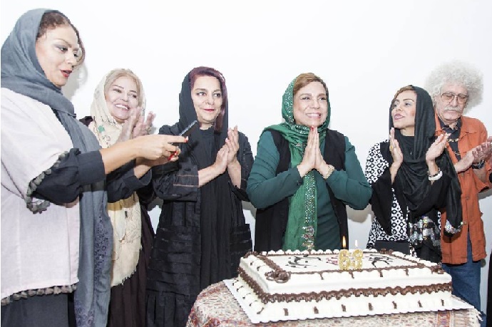 عکس/ تولد خانم بازیگر با حضور هنرمندان