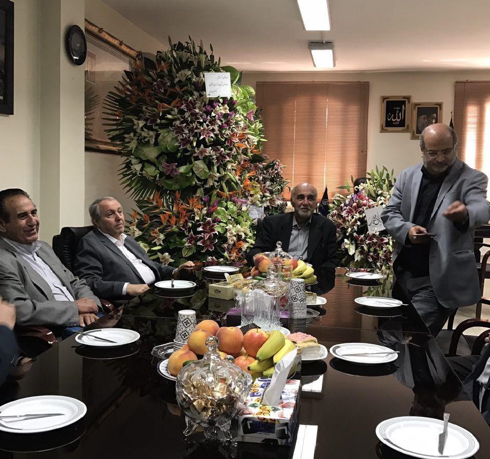 علیرضا زالی، رییس کل سابق نظام پزشکی کرسی ریاست را به ایرج فاضل تحویل داد/عکس