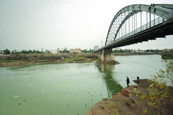 خودکشی در رودخانه کارون