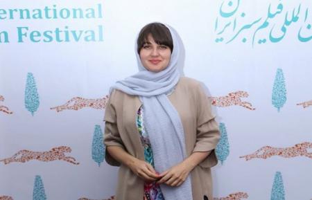عکس/ تیپ متفاوت همسر خارجی آقای بازیگر در یک مراسم