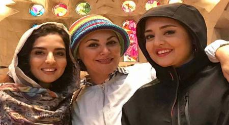 تیپ متفاوت نرگس محمدی و لاله اسکندری در بارسلون! + عکس