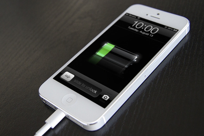 عوارض شارژ کردن تلفن همراه موقع خواب