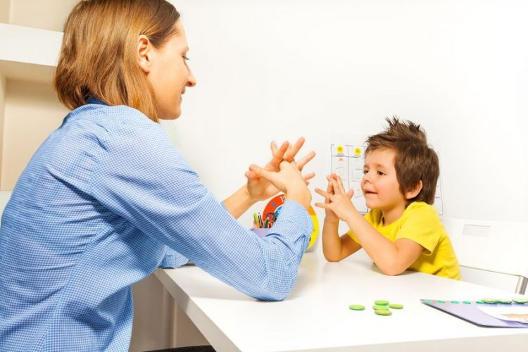 نقش معجزه آسای مادر در بهبود اوتیسم