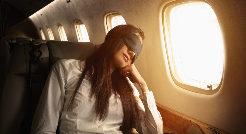 چرا خوابیدن مسافران هواپیما هنگام تغییر ارتفاع ممنوع است؟ 