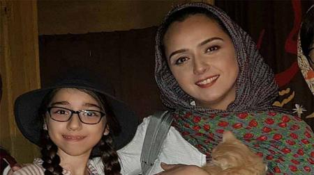 تیپ متفاوت ترانه علیدوستی به همراه حیوان خانگی اش! + عکس