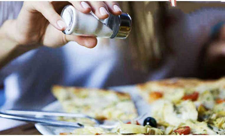 مضرات خطرناک نمک خوراکی برای سلامتی /اینفوگرافیک