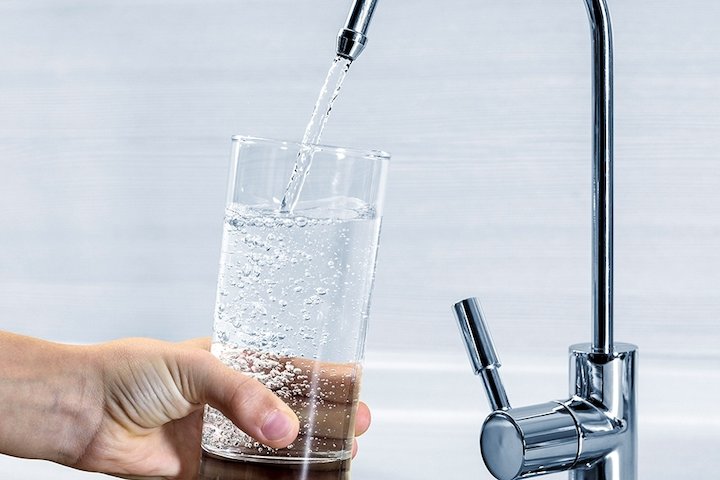 آیا آب شرب مصرفی مشکل بهداشتی دارد؟