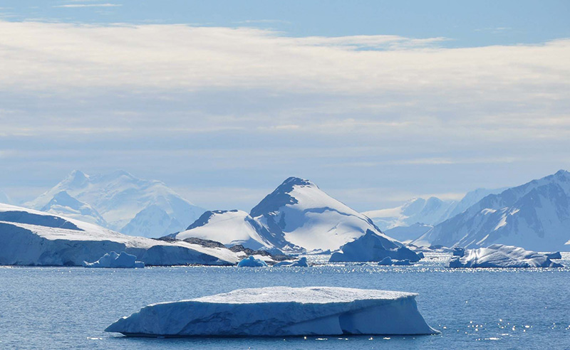  ایجاد حفره ای شگفت انگیز در قطب جنوب 