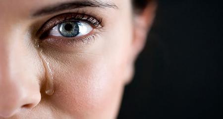 چرا گریه کردن برای بدن لازم است؟