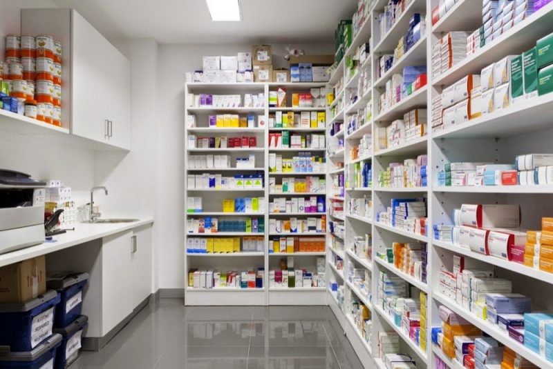 پزشکان داروهای خارج از فهرست دارویی کشور، تجویز نکنند