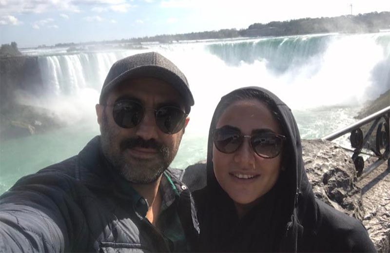 تیپ محسن تنابنده و همسرش در کنار آبشار نیاگارا! + عکس