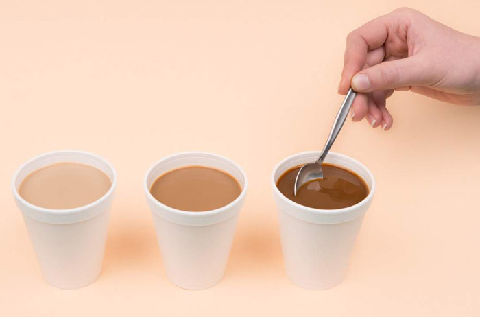  بررسی تفاوت میزان کافئین در سه نوشیدنی قهوه، چای و کاکائو 