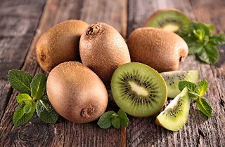  میوه مفید برای افراد سیگاری