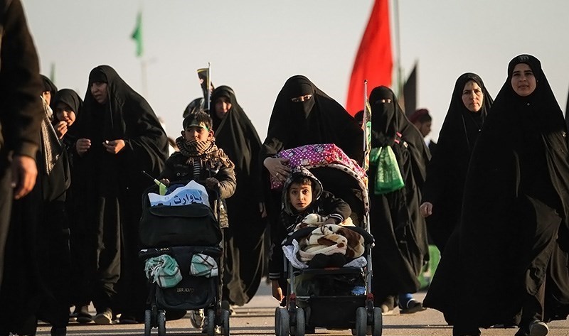 ارائه خدمات رایگان پزشکی در مسیر زائران اربعین