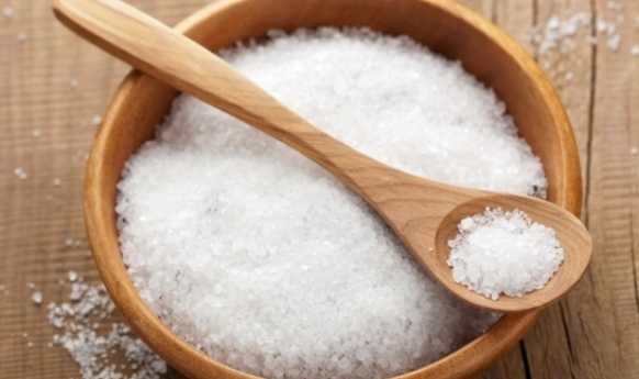  نمک تصفیه‌شده صنعتی بهتر است یا نمک دریا