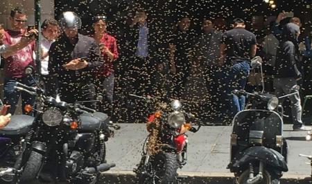 هجوم ۵ هزار زنبور به خیابانی در سیدنی + تصاویر