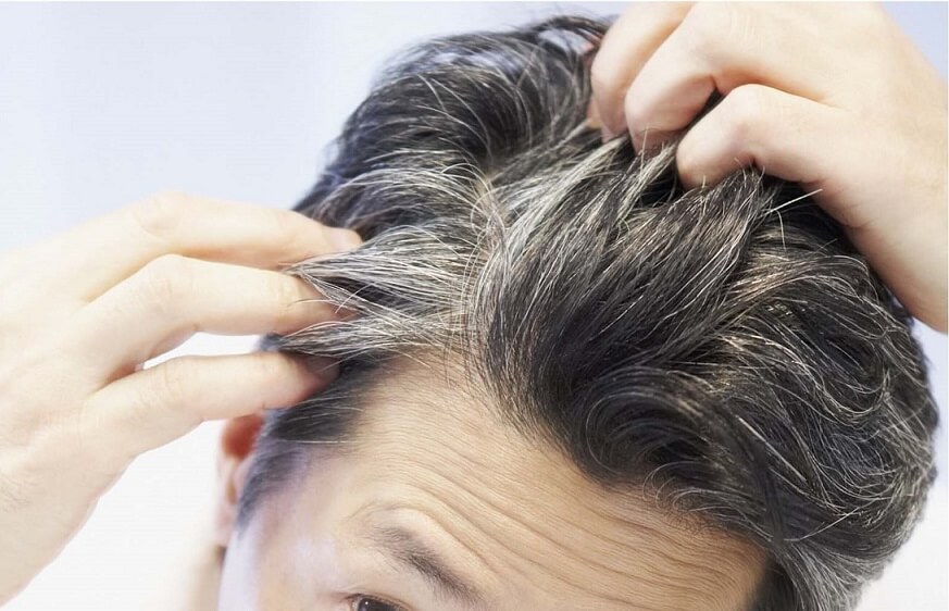 باورهای غلط رایج درباره سفید شدن  موها که باعث نگرانی میشوند
