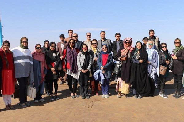 همسران سفرای ۱۲کشور به کمپین «من دریاچه ارومیه هستم» پیوستند