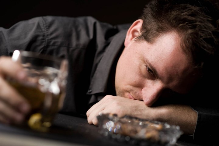 تاثیرات منفی وخطرناک الکل بر مردان