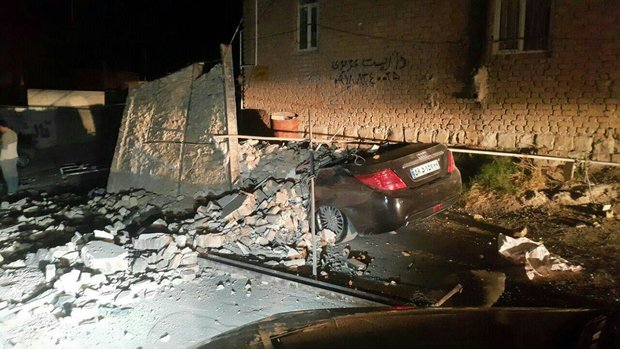  دستور فرهاد رهبر به واحدهای دانشگاه آزاد غرب برای امدادرسانی به زلزله‌زدگان