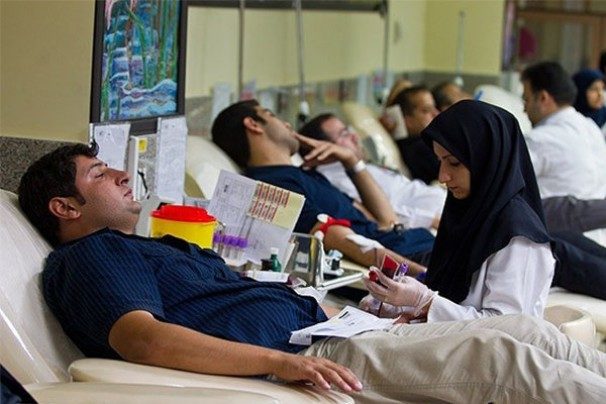 تهرانی ها جهت اهدای خون به زلزله زدگان به این مراکز مراجعه کنند
