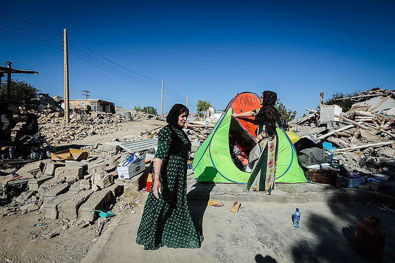  3 چالش مهم بهداشتی در شهر زلزله زده برای زنان و دختران+تصاویر