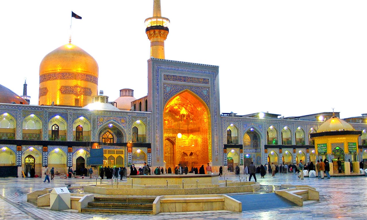  از منظر امام رضا با فرزند و همسر چگونه باید برخورد کنیم؟