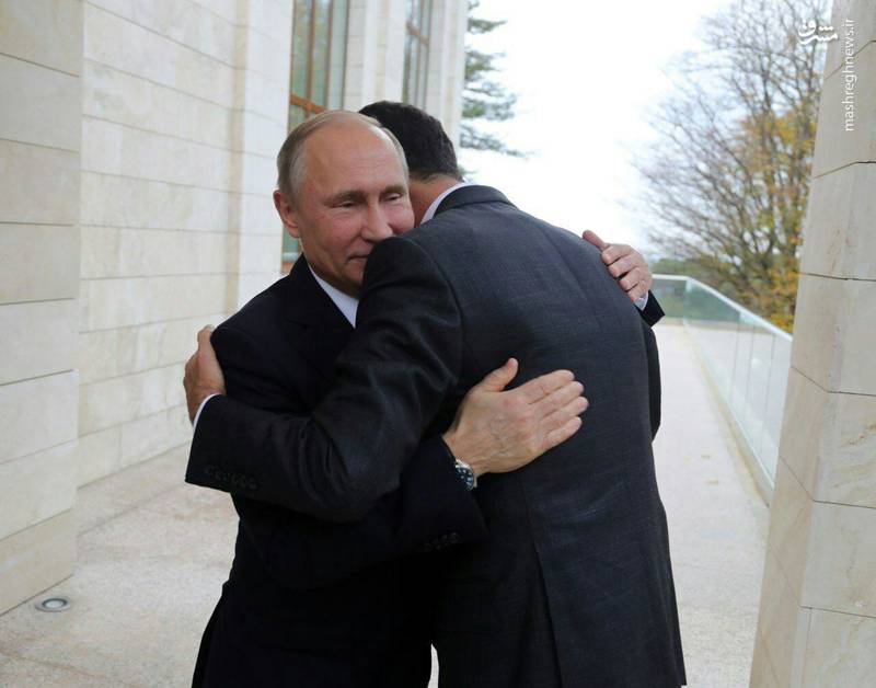 بشار ا‌سد د‌ر‌ آ‌غوش پوتین! + عکس