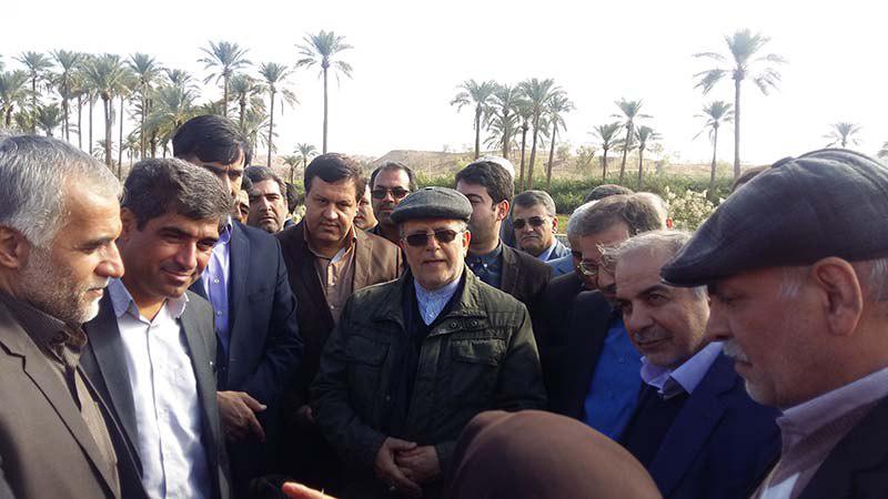 بازدید عضو هیات مدیره بانک رفاه  از مناطق زلزله زده استان کرمانشاه