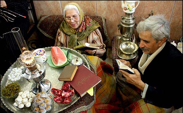 در شب یلدا سالمندان را تنها نگذاریم