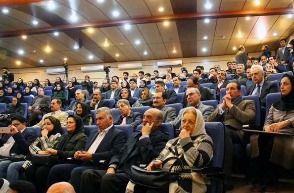 از چشم پزشکان فعال در مناطق محروم کشور تقدیر شد