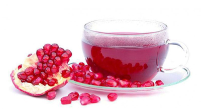  طرز تهیه دمنوش انار و گلپر شب یلدا 