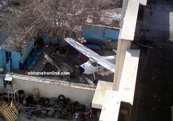 نگهداری هواپیما در حیاط خانه یک تهرانی! + عکس