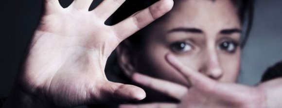 همسرآزاری با مصرف الکل و مواد مخدر، 50 درصد رابطه دارد 