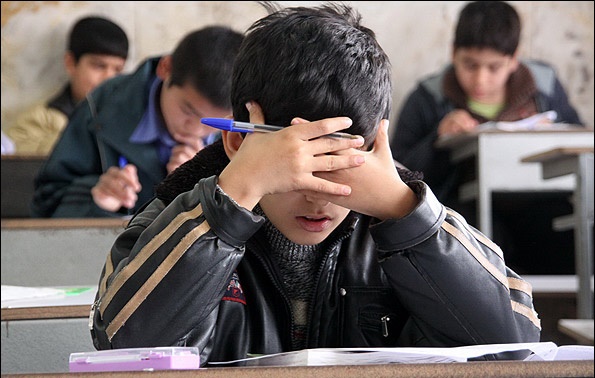  آلودگی هوا، امتحانات مدارس را به تعویق انداخت