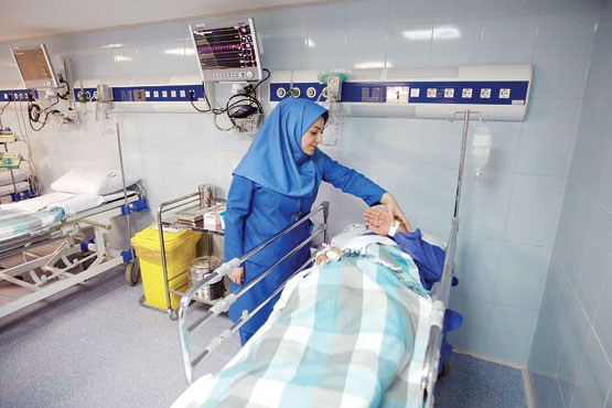 پرداختی پرستاران باید متناسب با افزایش درآمد پزشکان باشد
