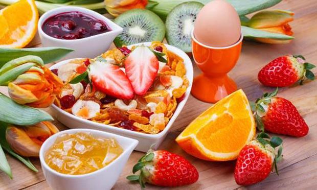بدون ترس از چاقی ، میان وعده هایتان را  نوش جان کنید 