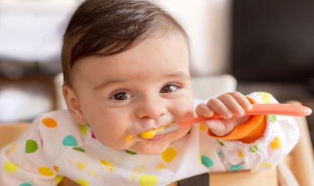 یک اشتباه بزرگ والدین در تغذیه کودک