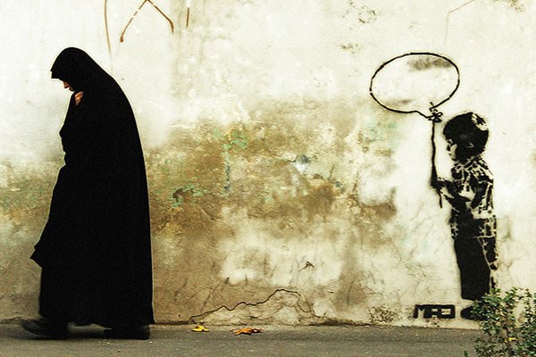 کاسبی دلالان از زوجین در انتظار فرزند