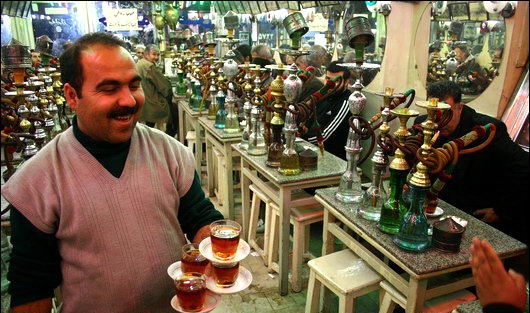 چایخانه ها و قهوه خانه ها عامل ترافیک!
